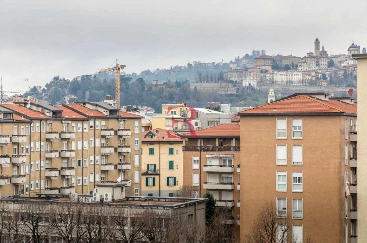 Attico in Vendita a Bergamo Via Angelo Maj