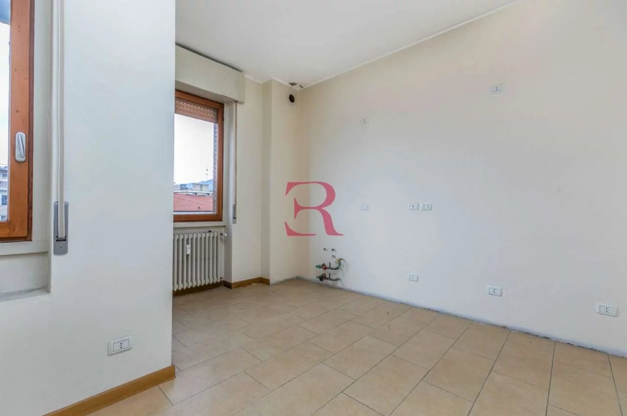 Attico in Vendita a Bergamo Via Angelo Maj