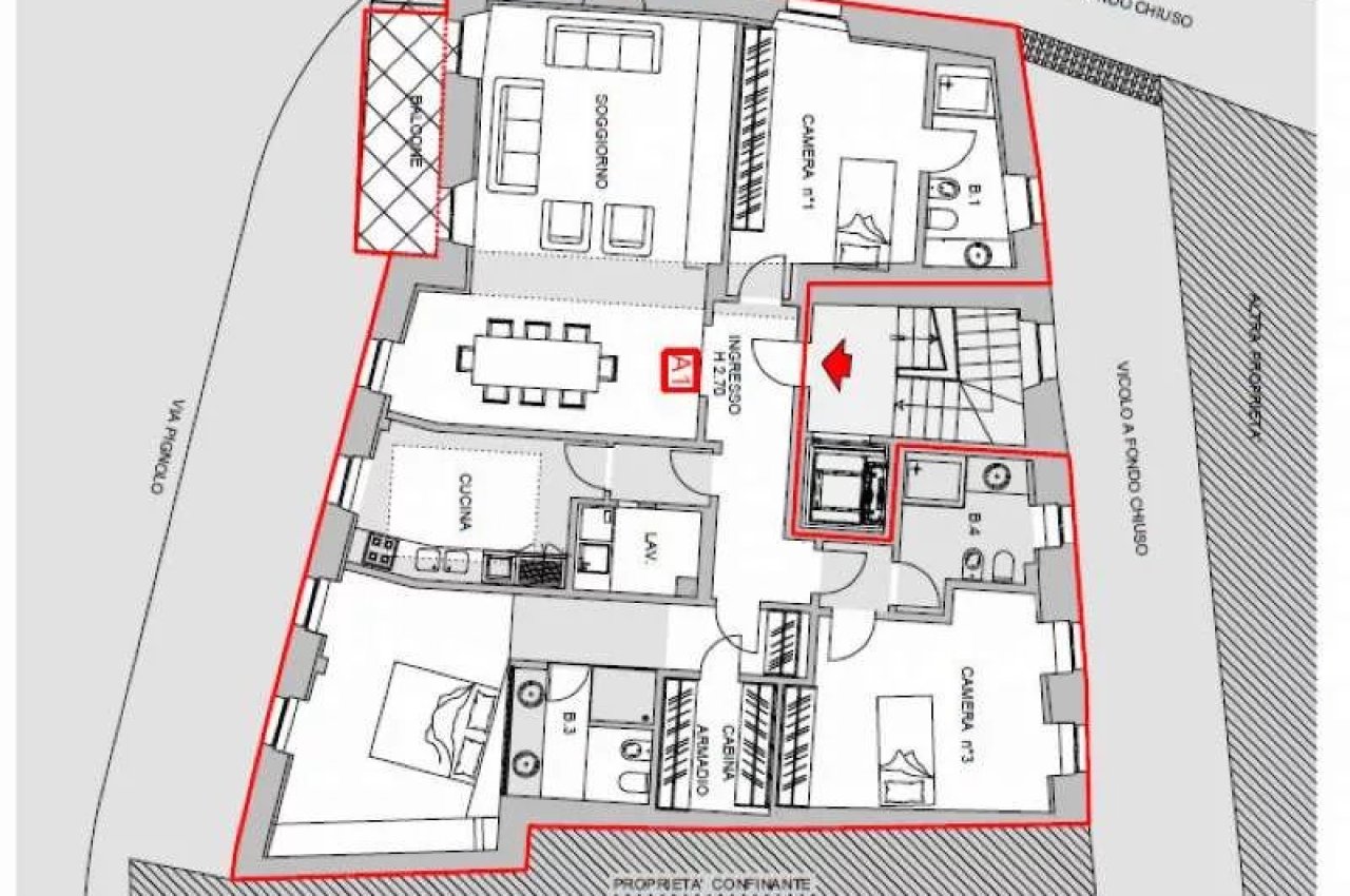 Quadrilocale in Vendita a Bergamo Via Pignolo angolo Via Masone