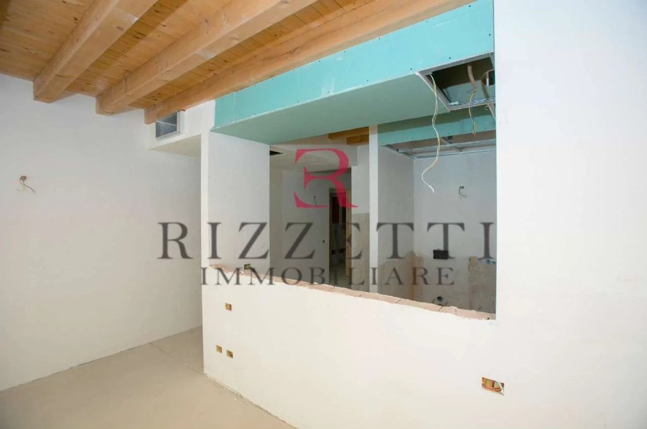 Quadrilocale in Vendita a Bergamo Via Pignolo angolo Via Masone