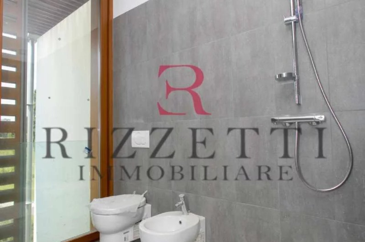 Multilocale in Vendita a Bergamo Redona