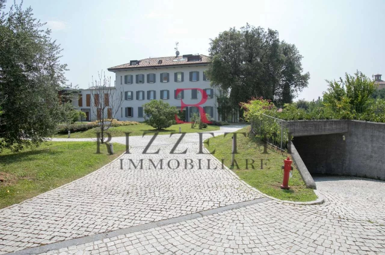 Multilocale in Vendita a Bergamo Redona