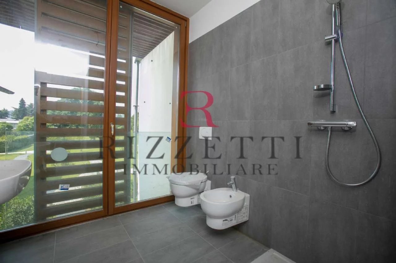 Multilocale in Vendita a Bergamo Redona