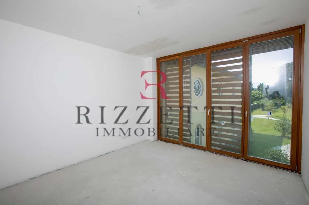 Multilocale in Vendita a Bergamo Redona