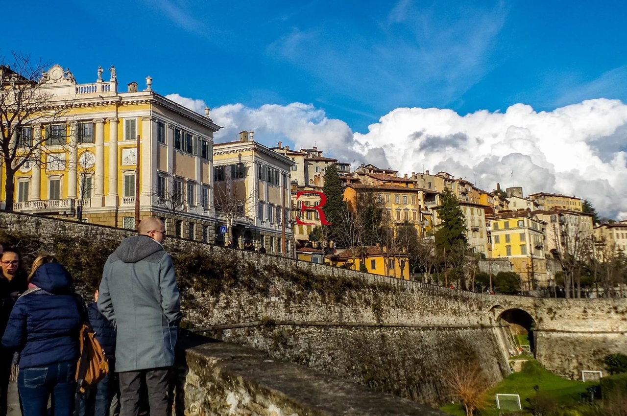 Quadrilocale in Vendita a Bergamo Zona Poste