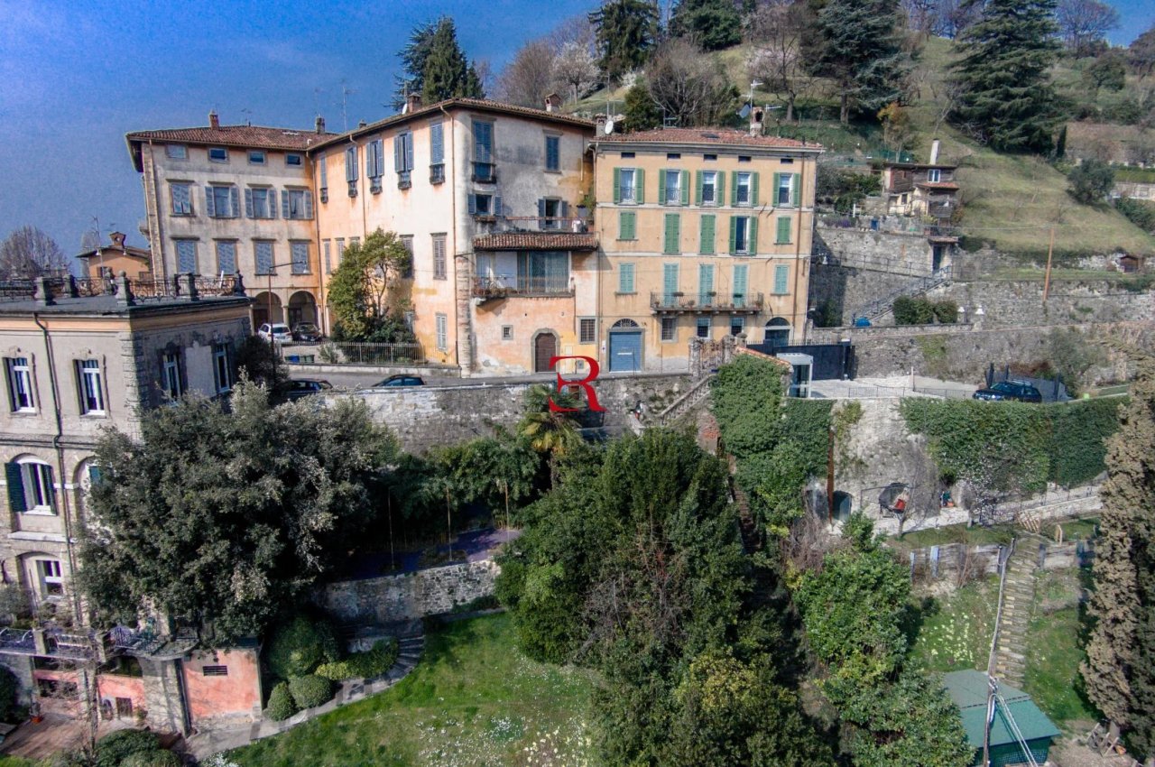 Quadrilocale in Vendita a Bergamo Zona Poste