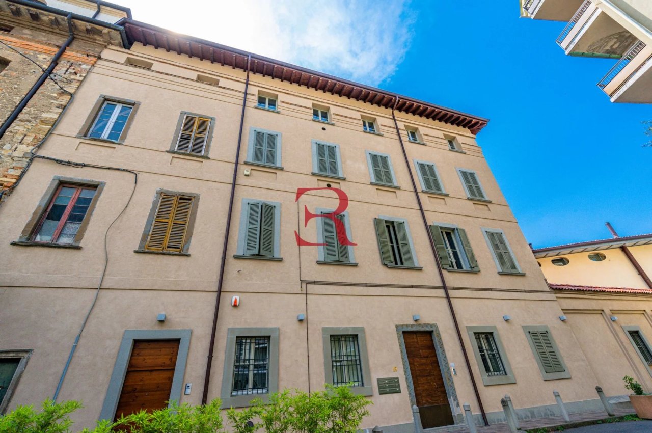 Attico in Vendita a Bergamo Via Pradello