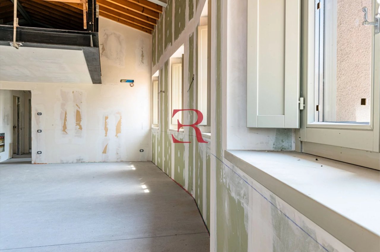 Attico in Vendita a Bergamo Via Pradello