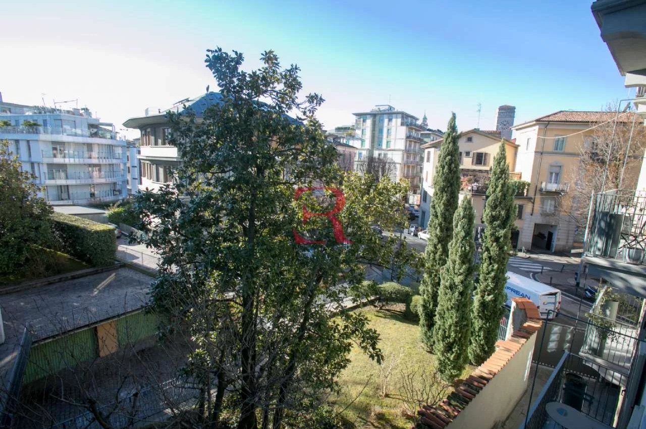 Bilocale in Vendita a Bergamo Via Masone