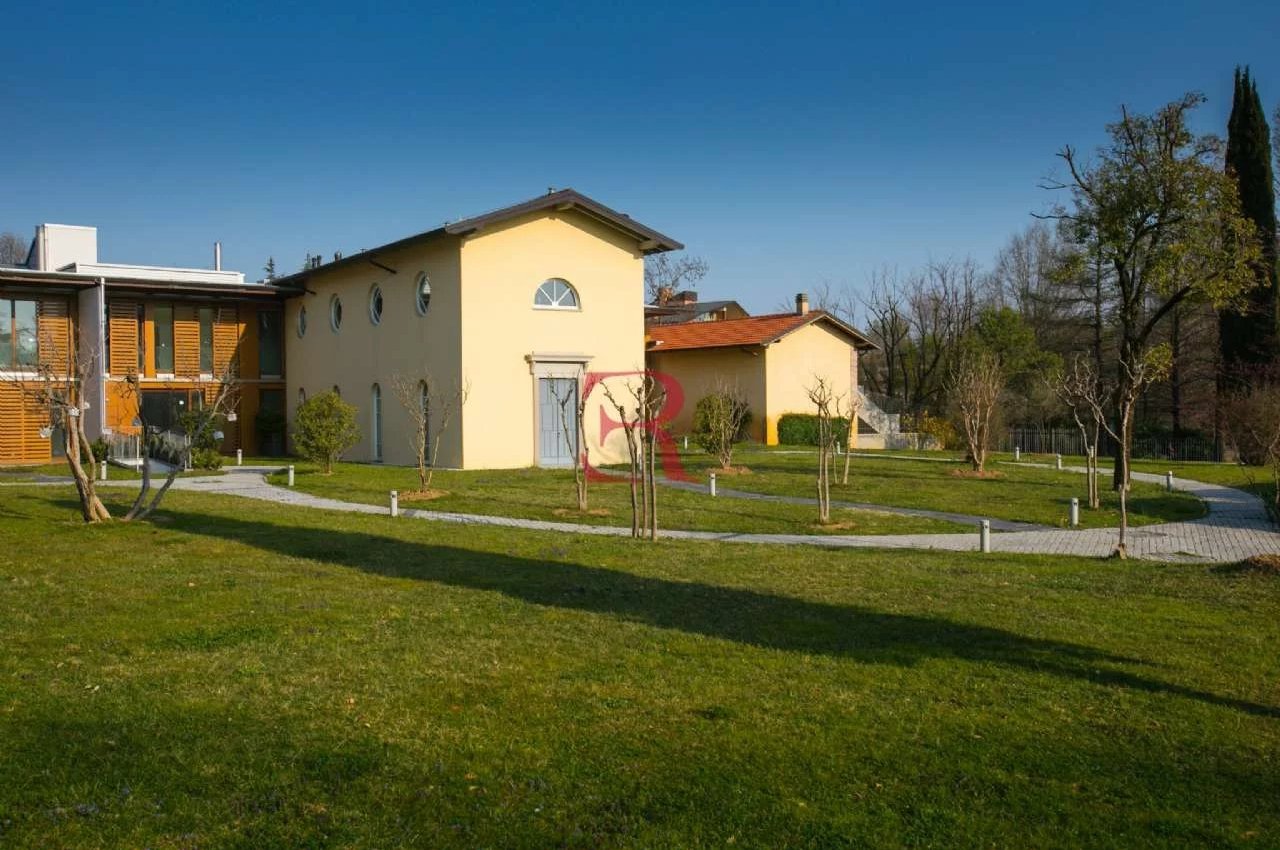 Multilocale in Vendita a Bergamo Redona