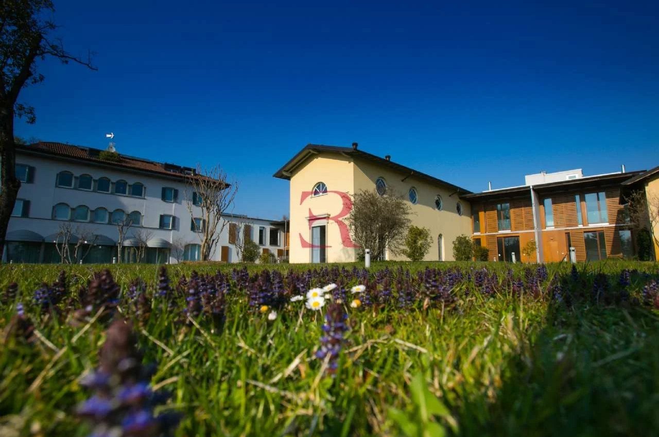 Multilocale in Vendita a Bergamo Redona