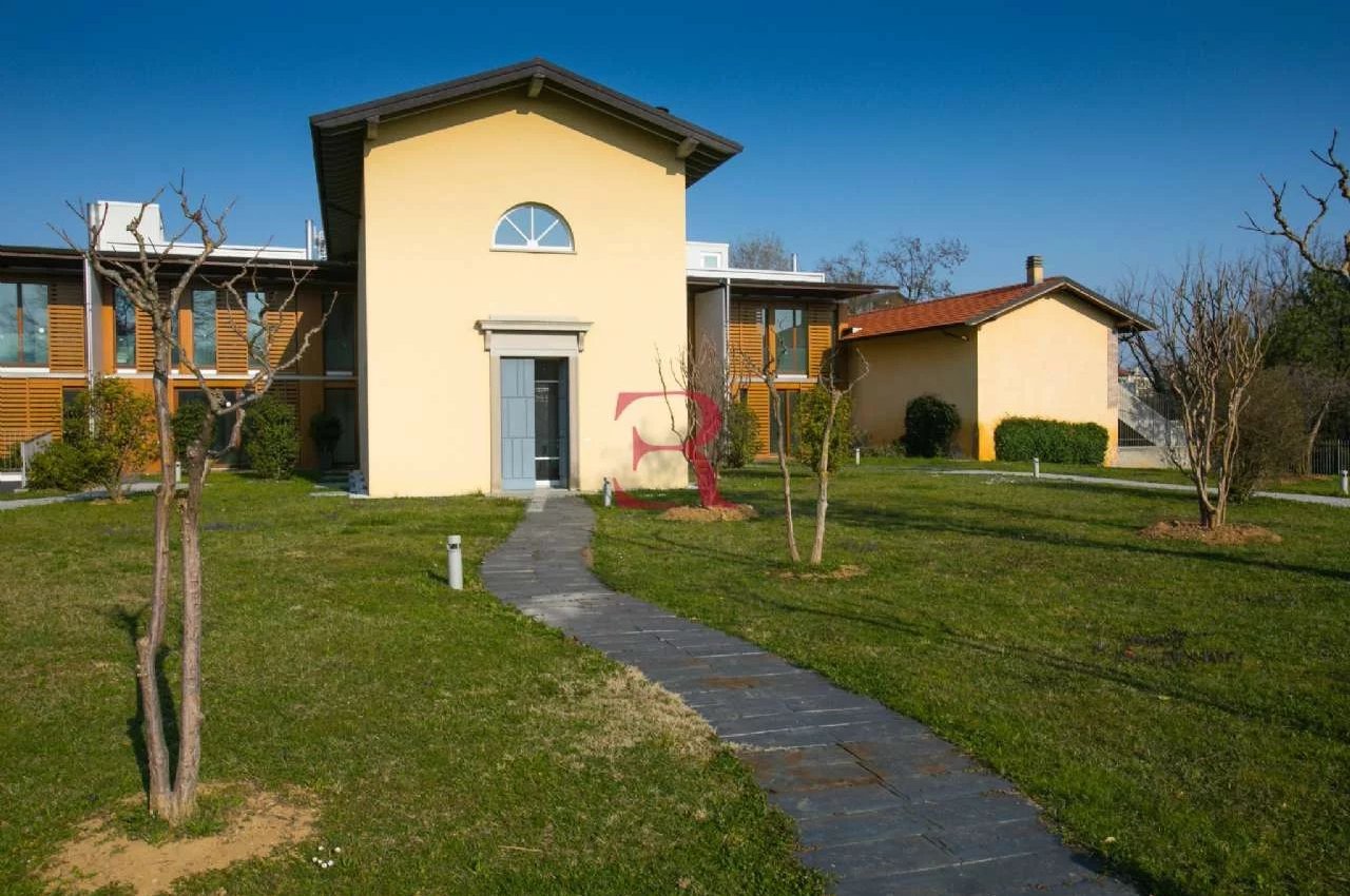 Multilocale in Vendita a Bergamo Redona