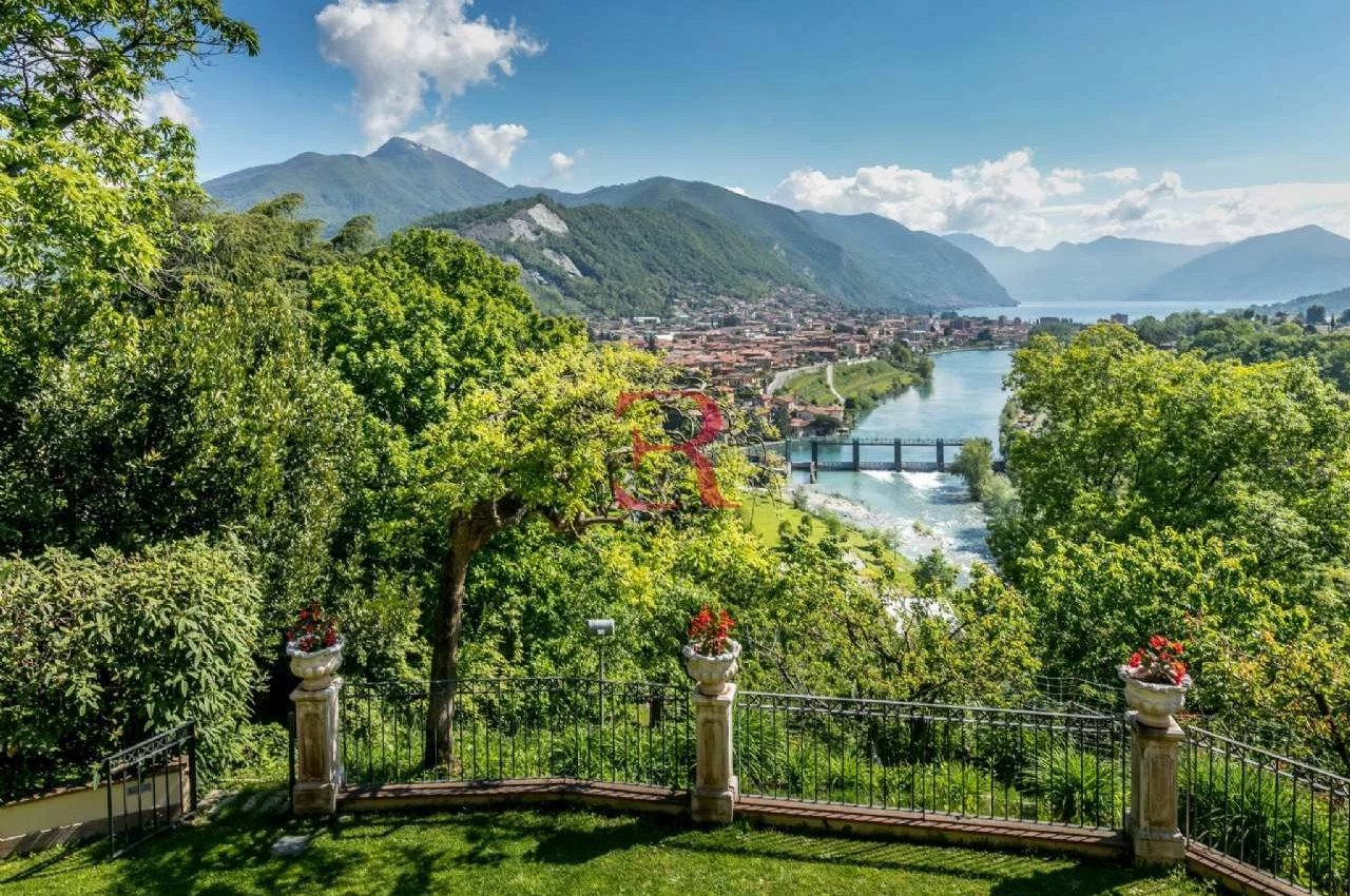 Villa in Vendita a Villongo Residenza Montecchio