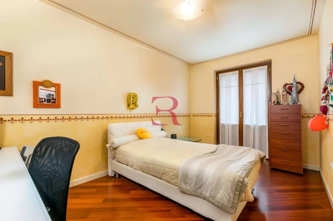 Villa in Vendita a Albino villa singola con ampio giardino