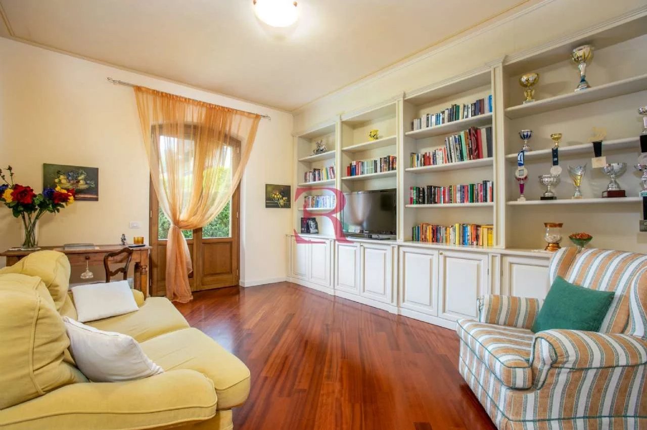 Villa in Vendita a Albino villa singola con ampio giardino