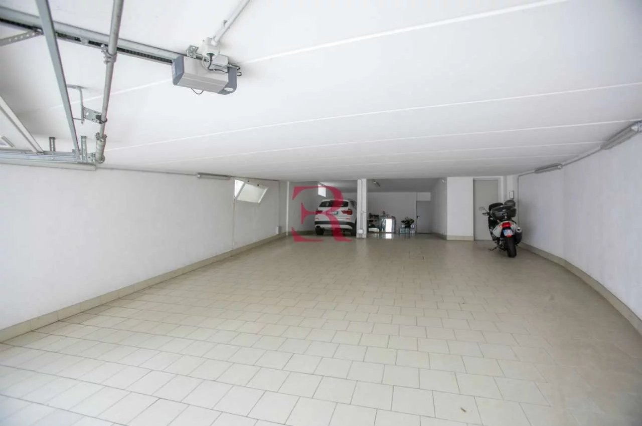 Villa in Vendita a Albino villa singola con ampio giardino