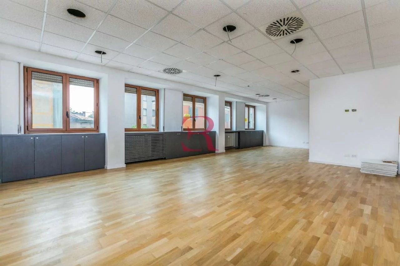 Ufficio in Vendita a Bergamo Via Garibaldi