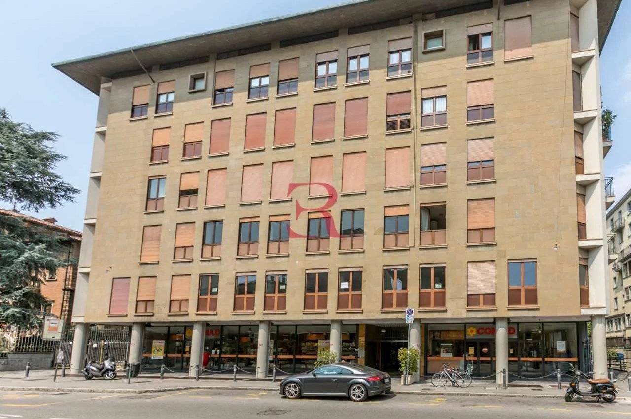 Ufficio in Vendita a Bergamo Via Garibaldi