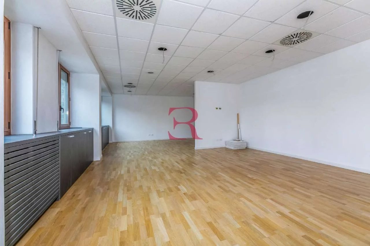 Ufficio in Vendita a Bergamo Via Garibaldi