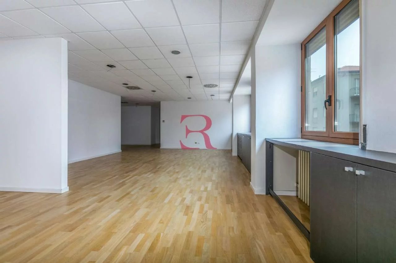 Ufficio in Vendita a Bergamo Via Garibaldi