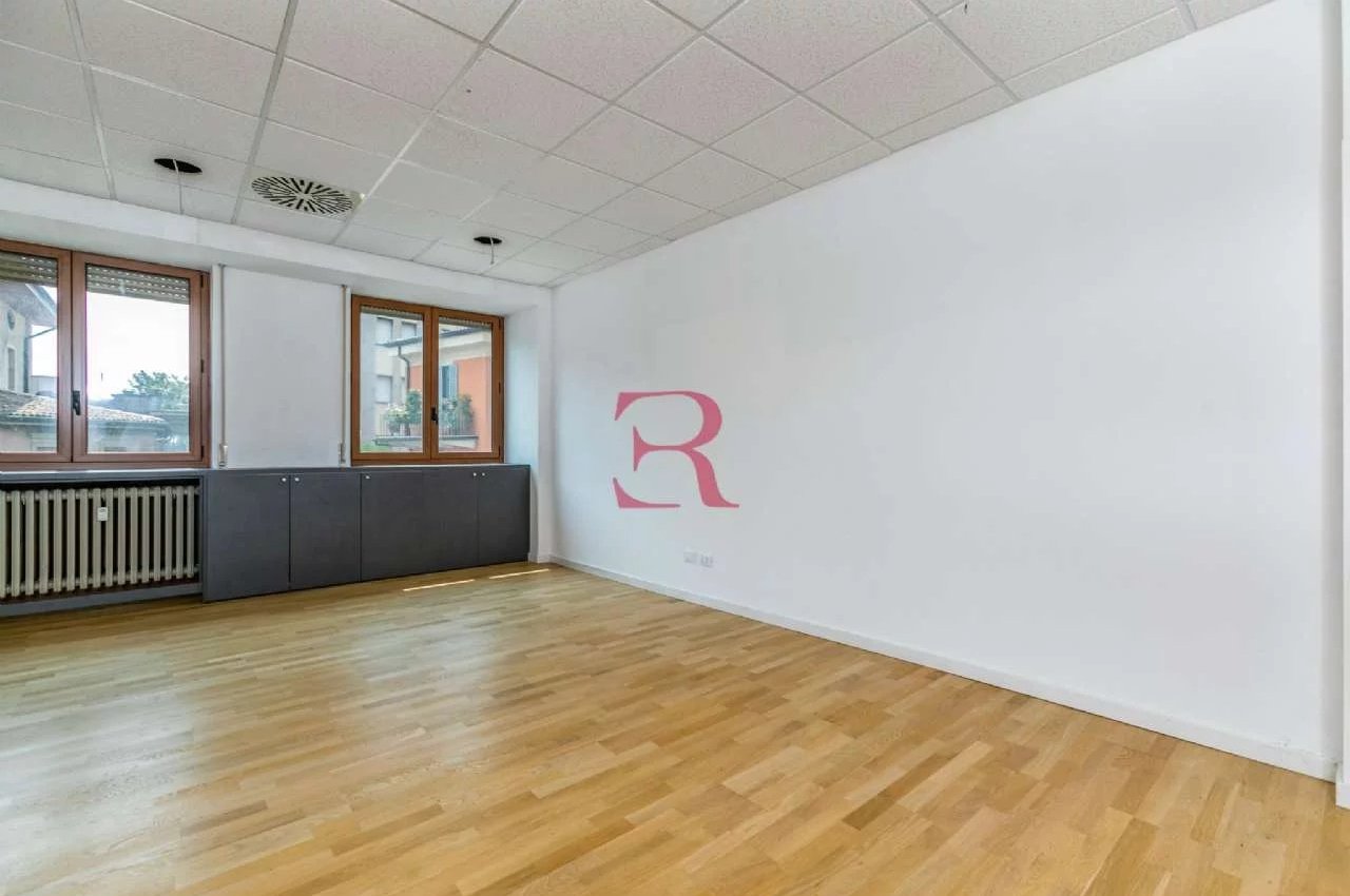 Ufficio in Vendita a Bergamo Via Garibaldi