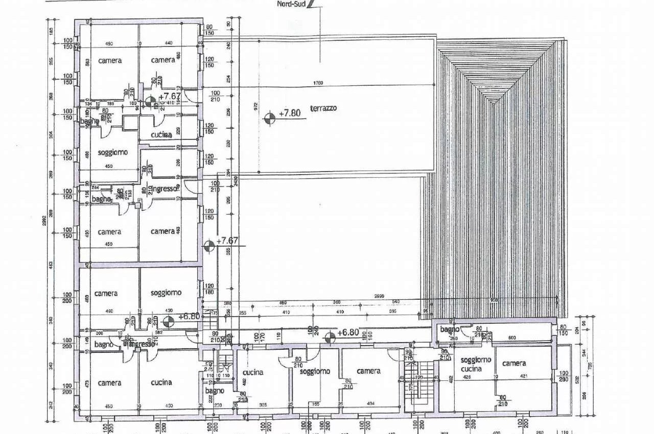 Casale in Vendita a Bergamo Via Magrini