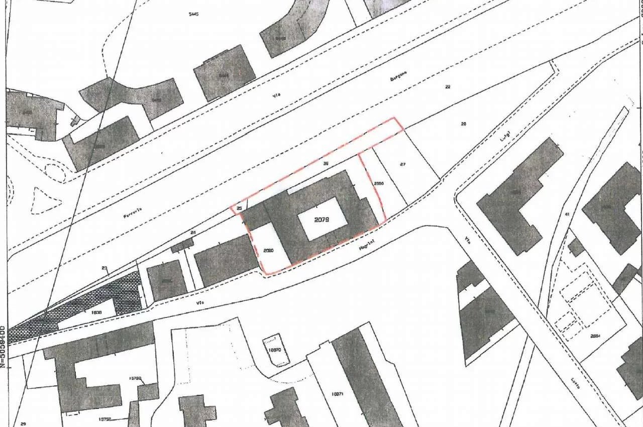 Casale in Vendita a Bergamo Via Magrini