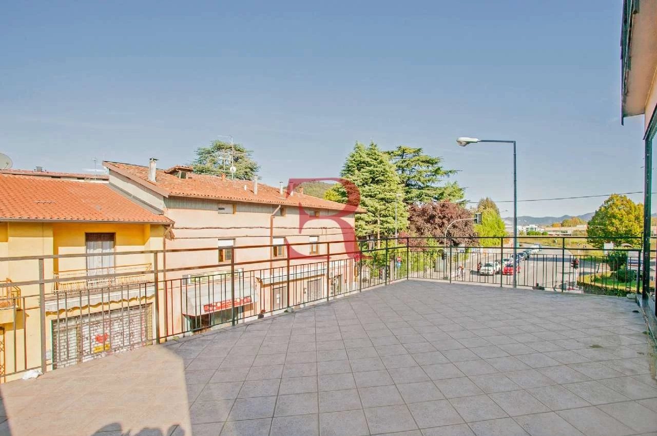 Ufficio in Vendita a Albano Santâ€™Alessandro Via Santuario