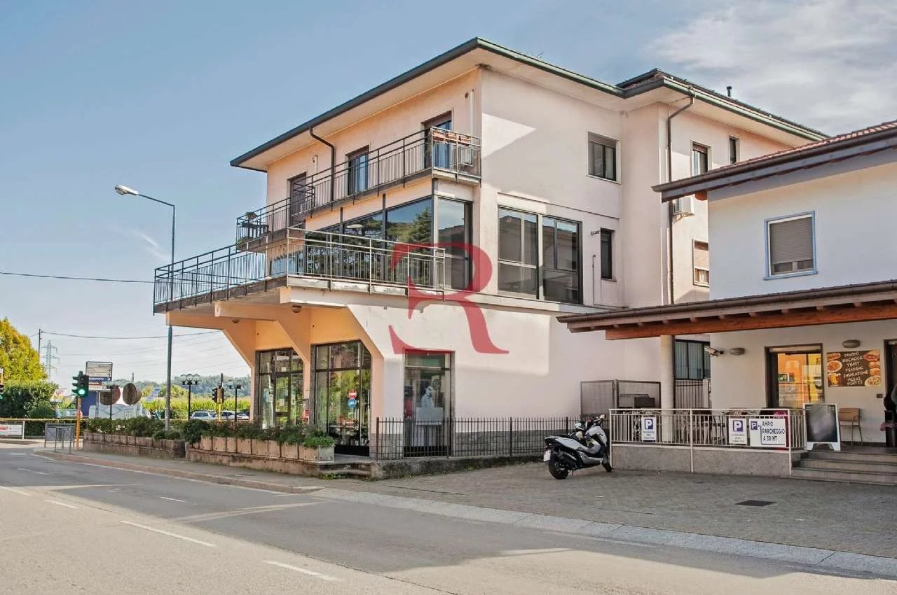 Ufficio in Vendita a Albano Santâ€™Alessandro Via Santuario