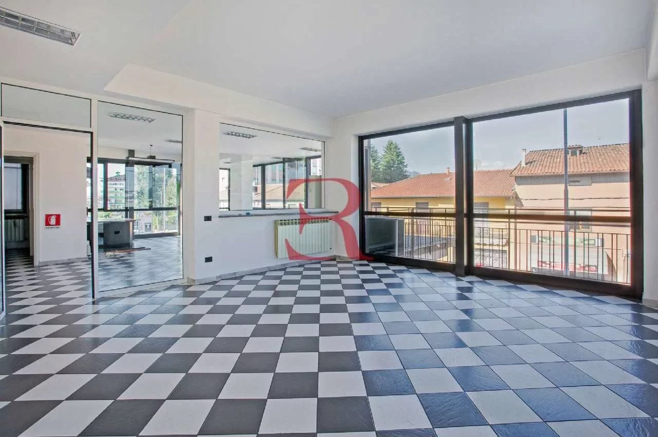 Ufficio in Vendita a Albano Santâ€™Alessandro Via Santuario