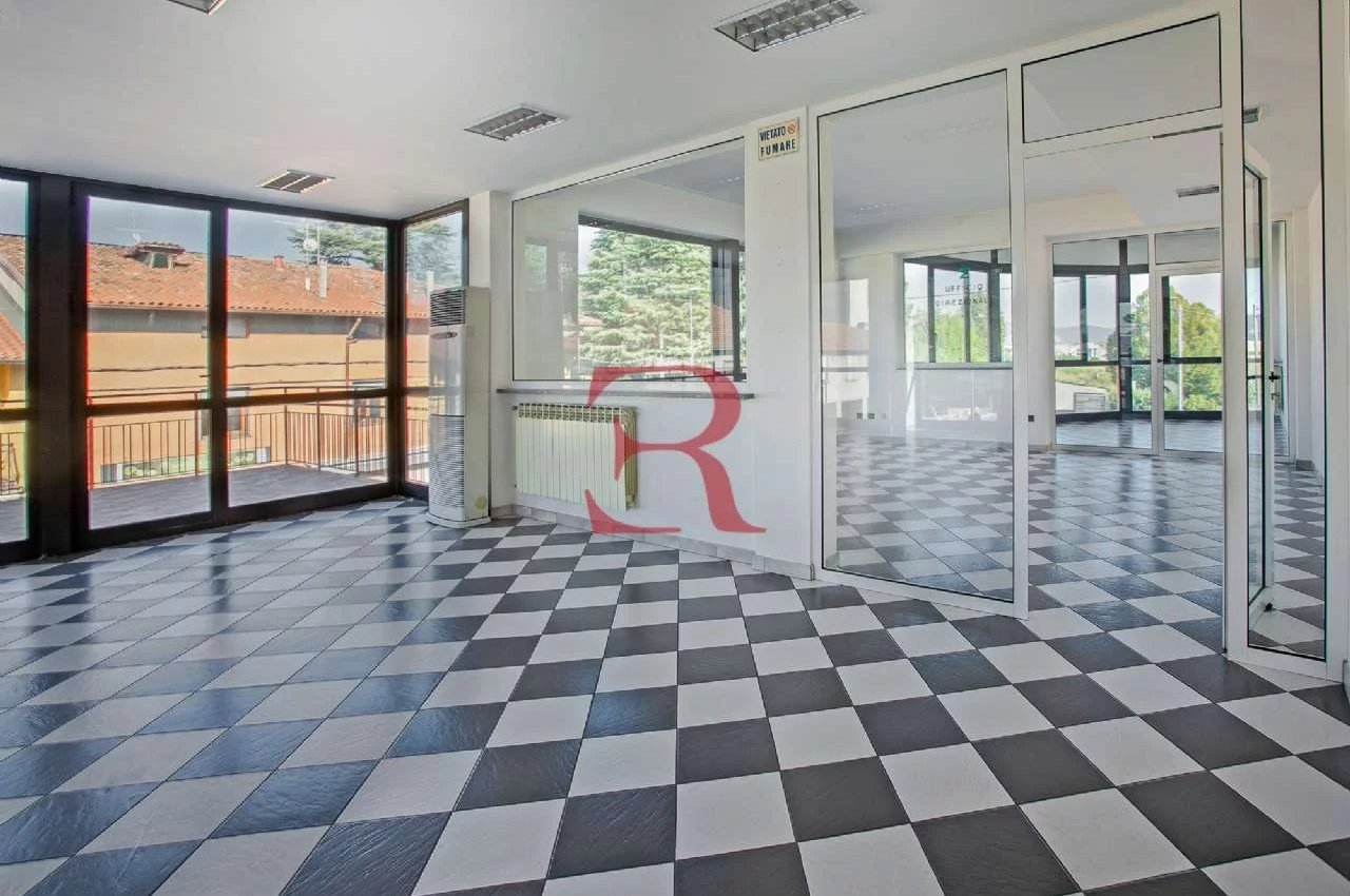 Ufficio in Vendita a Albano Santâ€™Alessandro Via Santuario