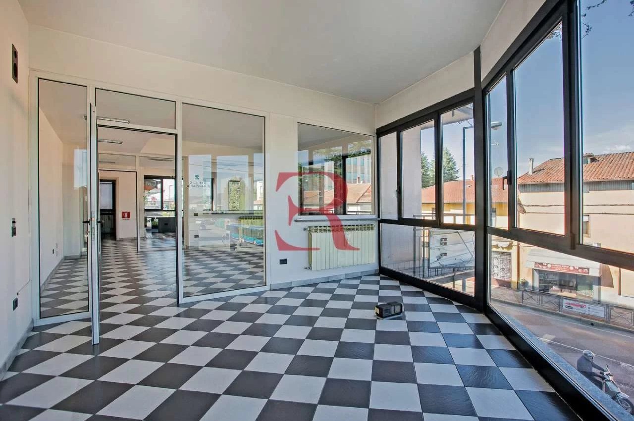 Ufficio in Vendita a Albano Santâ€™Alessandro Via Santuario