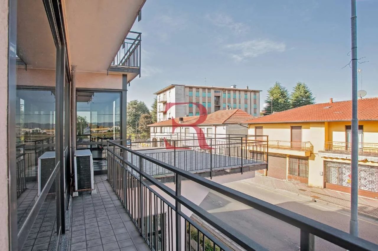 Ufficio in Vendita a Albano Santâ€™Alessandro Via Santuario