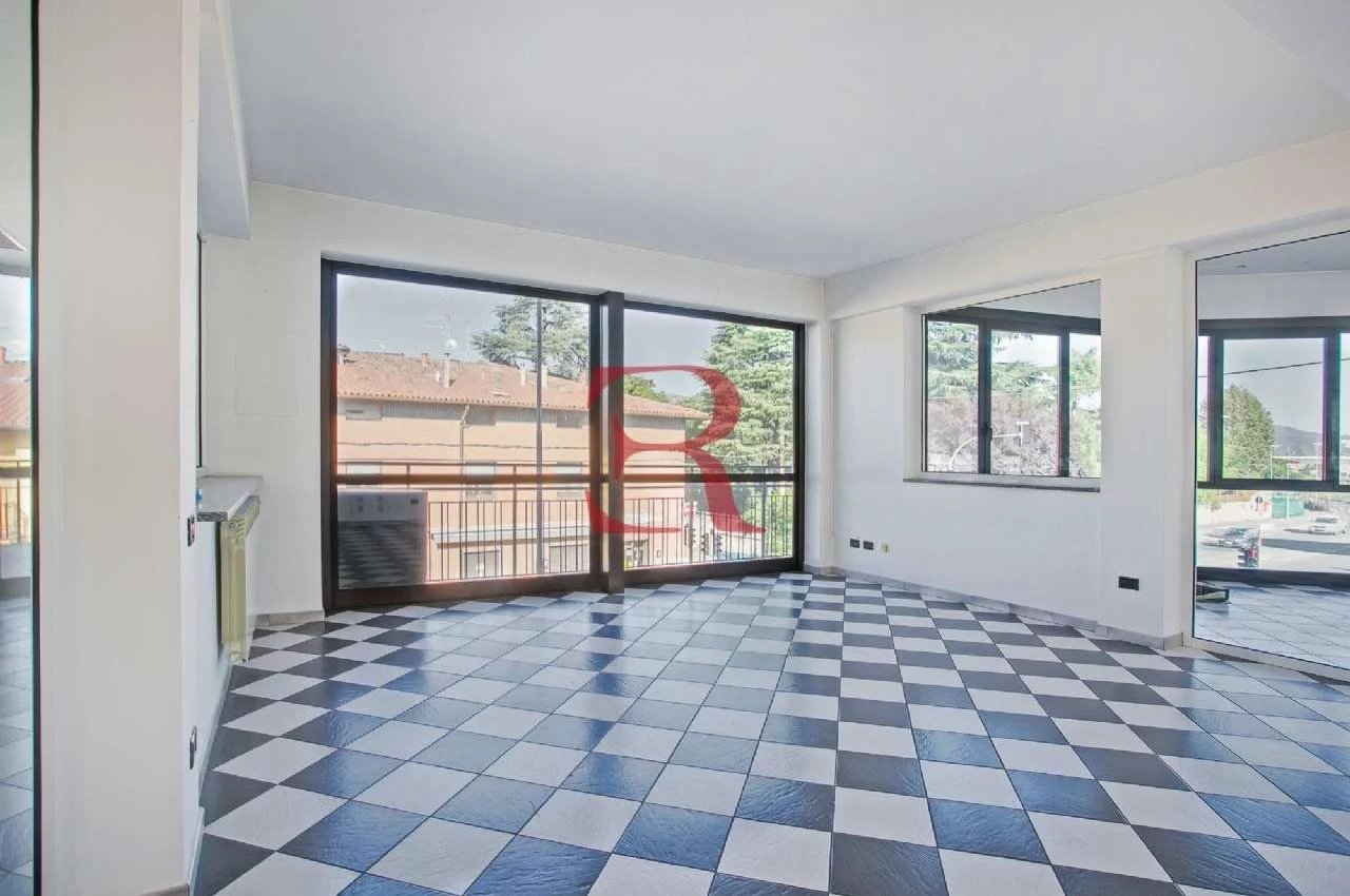 Ufficio in Vendita a Albano Santâ€™Alessandro Via Santuario