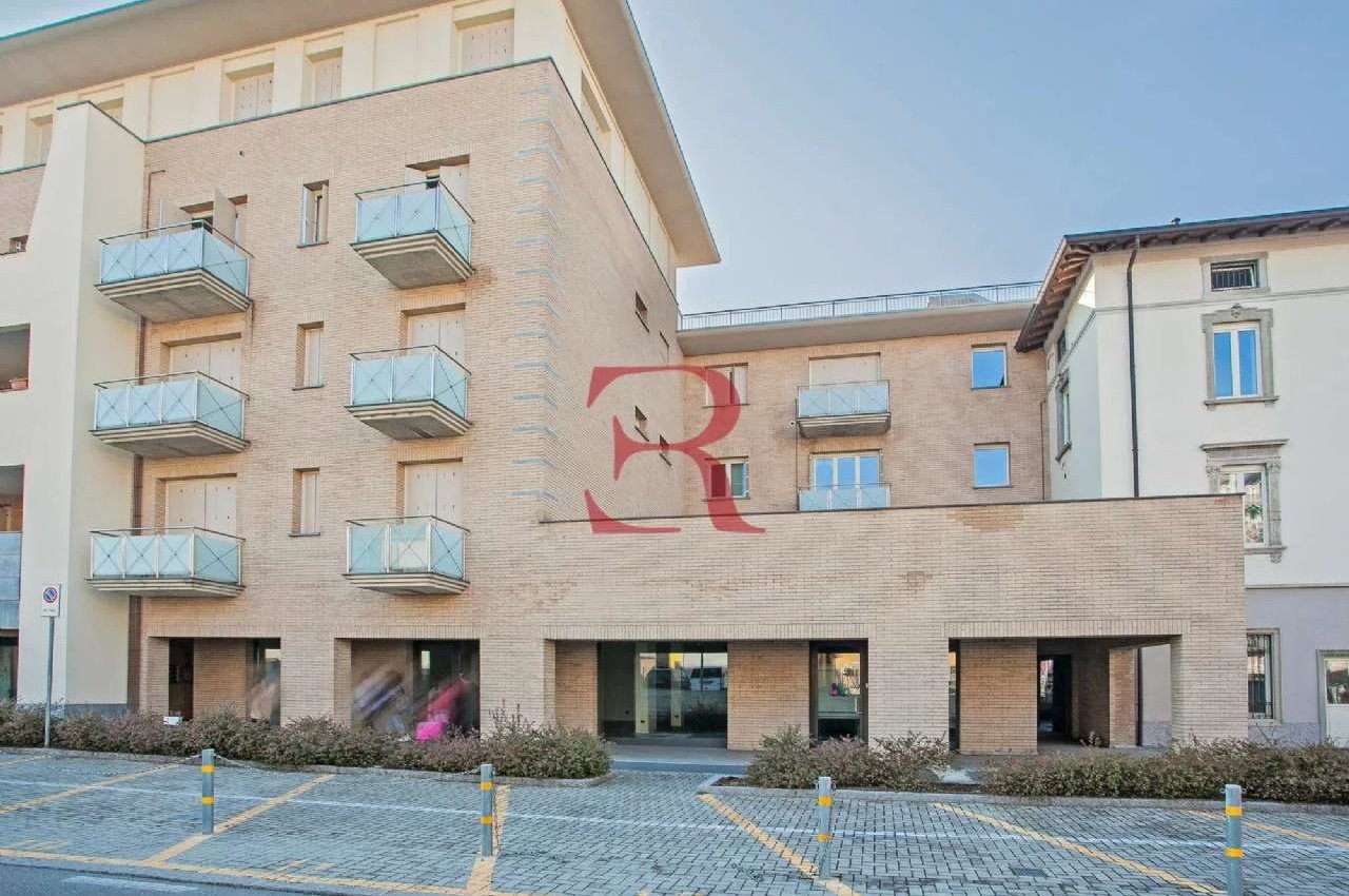 Trilocale in Vendita a Bergamo Via Salvioni- Laterale Via A. Maj