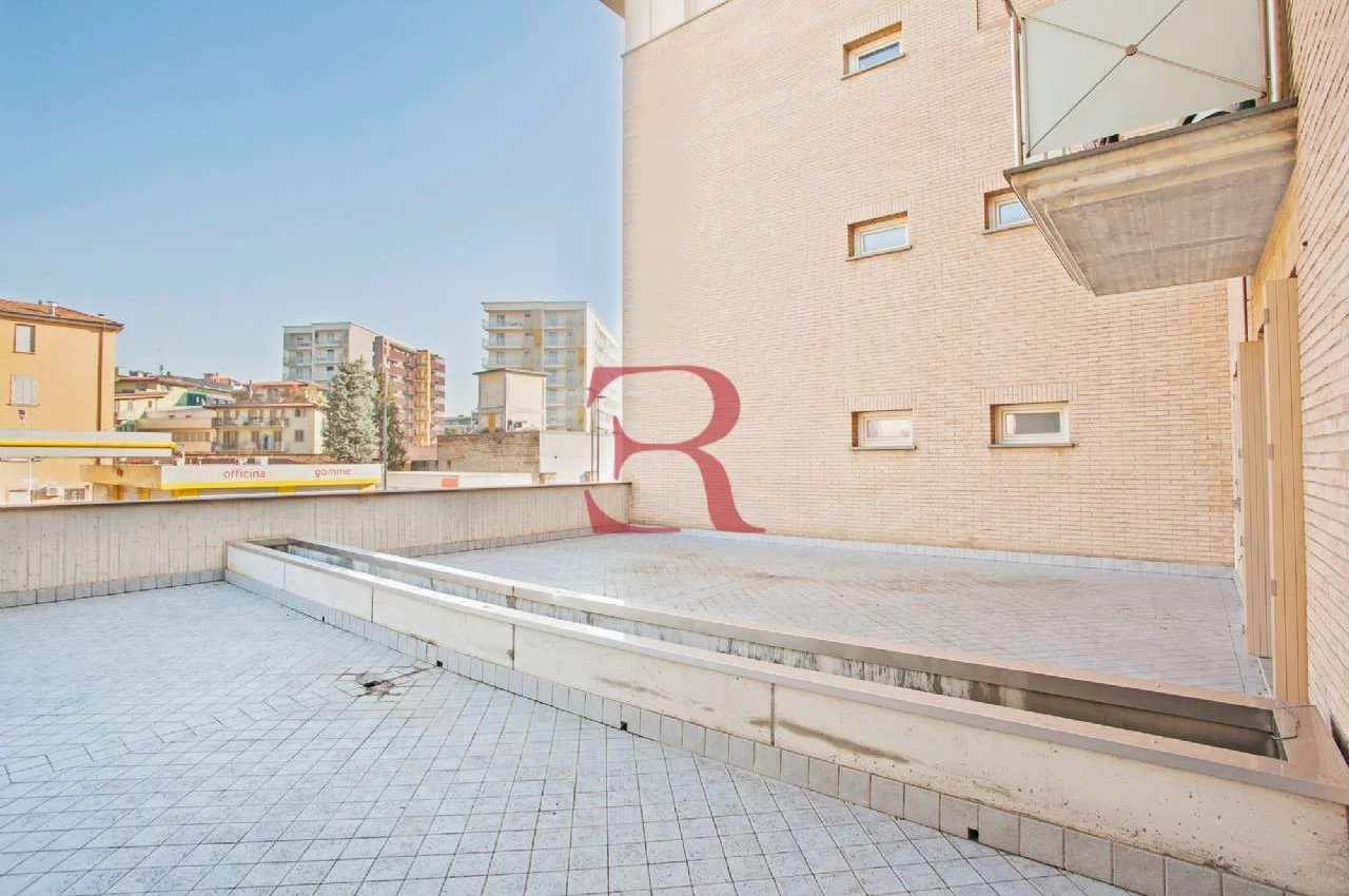 Trilocale in Vendita a Bergamo Via Salvioni- Laterale Via A. Maj