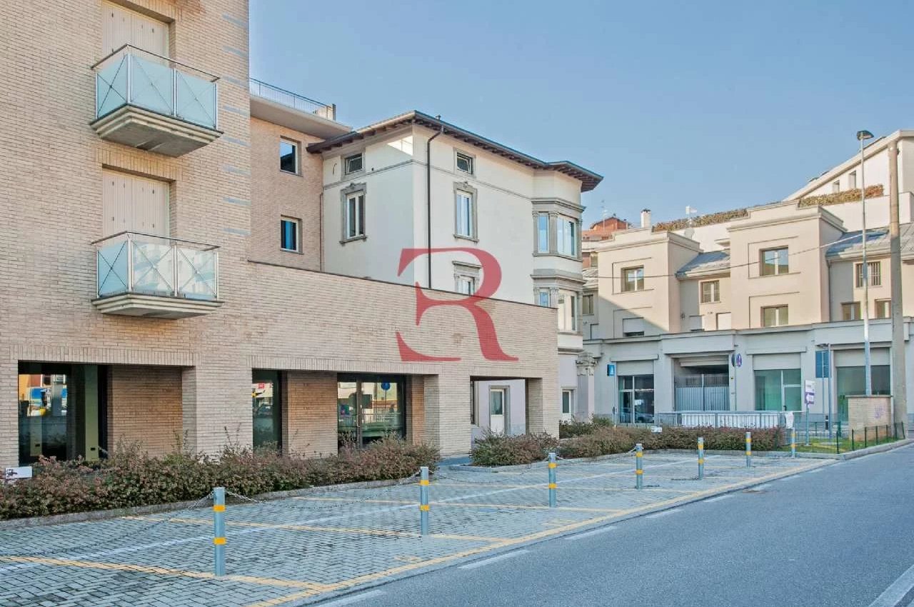 Trilocale in Vendita a Bergamo Via Salvioni- Laterale Via A. Maj
