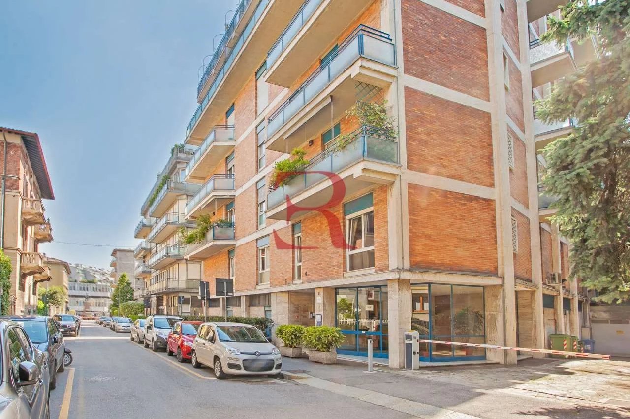 Multilocale in Vendita a Bergamo Via Cucchi