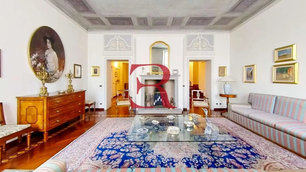 Multilocale in Vendita a Bergamo Centro Storico -  Via Tasso