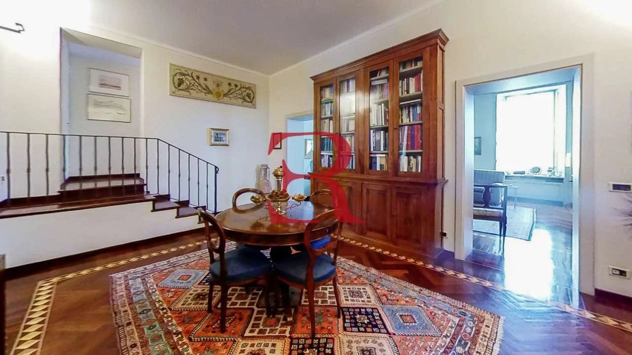 Multilocale in Vendita a Bergamo Centro Storico -  Via Tasso