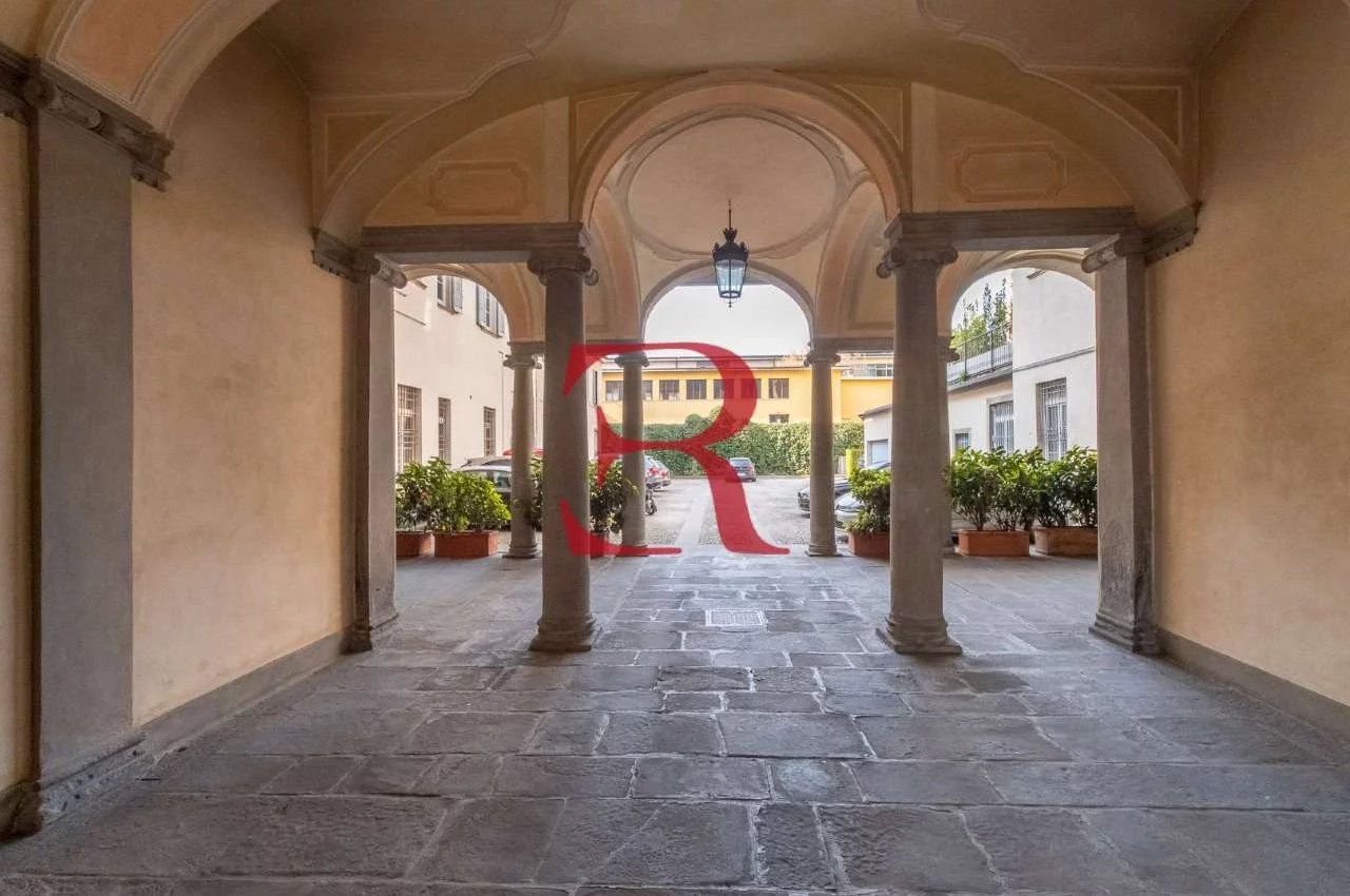 Multilocale in Vendita a Bergamo Centro Storico -  Via Tasso