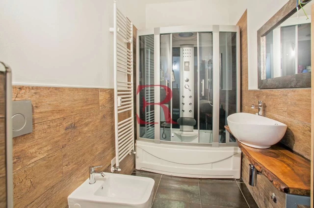 Multilocale in Vendita a Bergamo Zona Via Broseta - Parco Locatelli