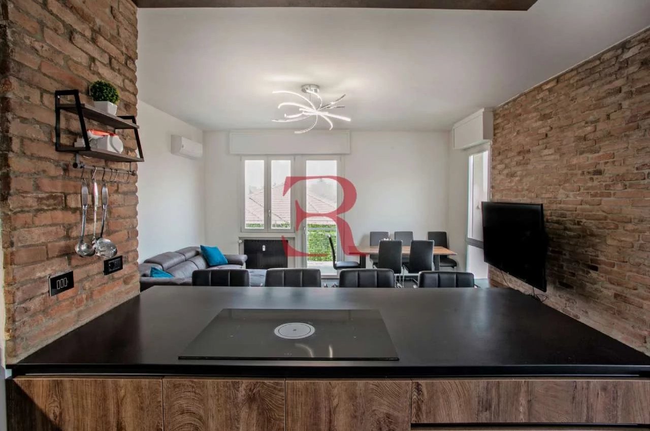 Multilocale in Vendita a Bergamo Zona Via Broseta - Parco Locatelli