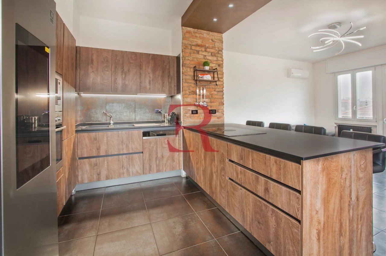 Multilocale in Vendita a Bergamo Zona Via Broseta - Parco Locatelli