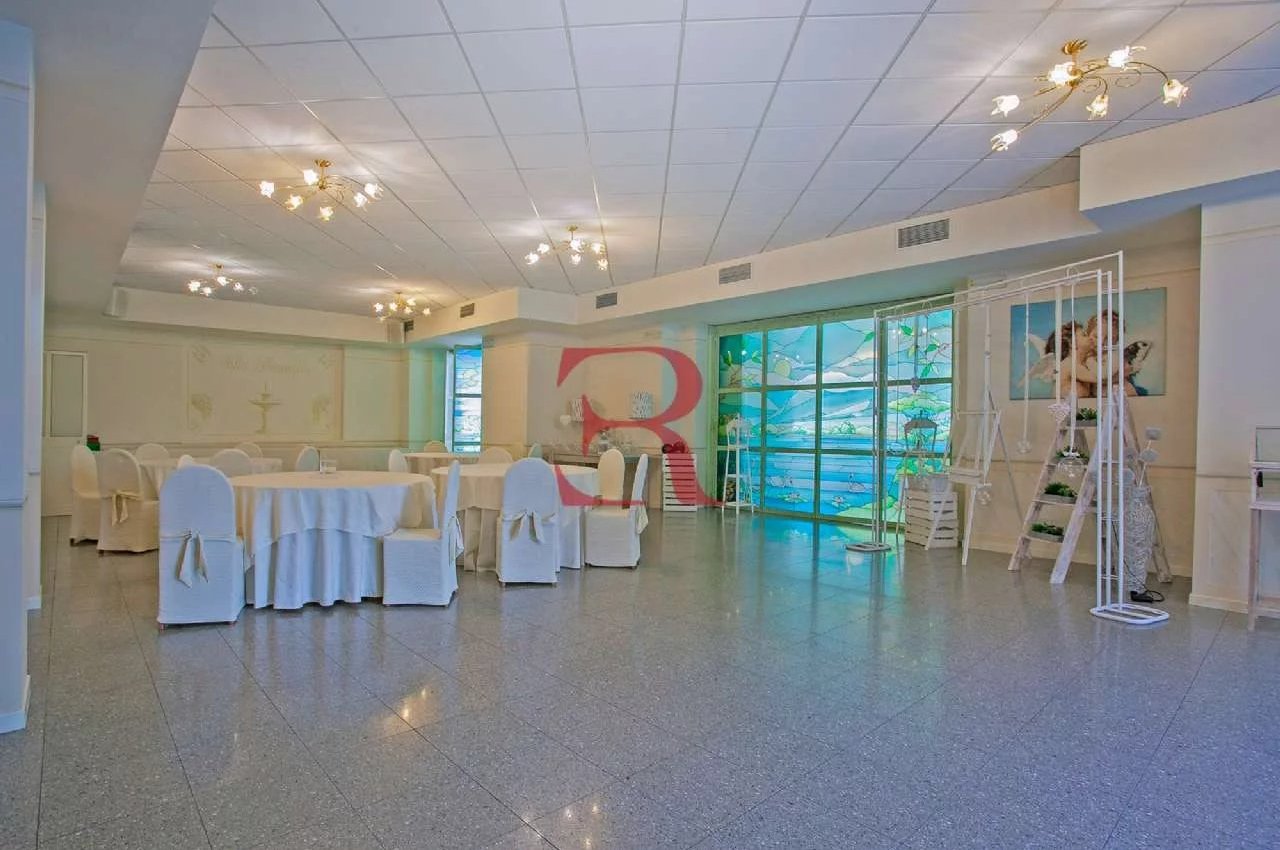 Villa in Vendita a Endine Gaiano Splendida posizione direttamente sul lago