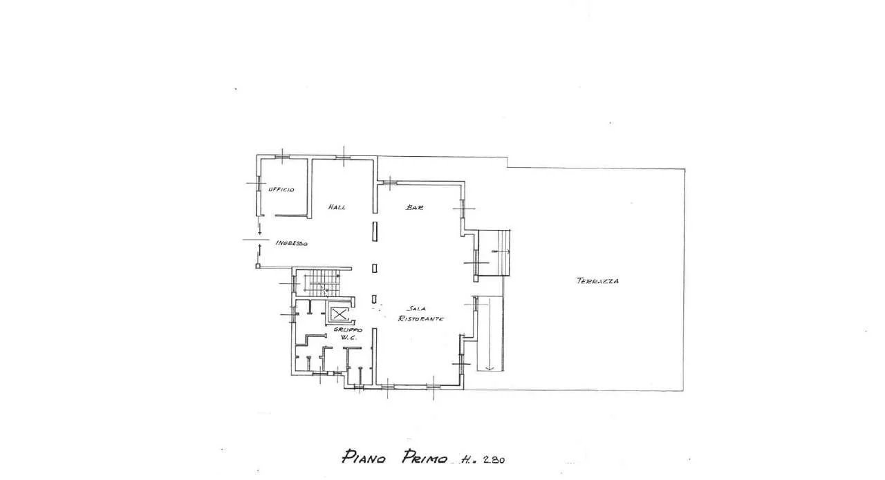 Multilocale in Vendita a Endine Gaiano Splendida posizione direttamente sul lago