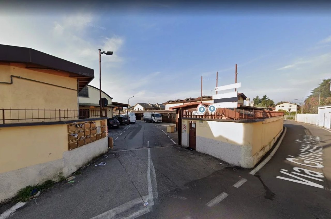 Laboratorio in Vendita a Bergamo INSEDIAMENTO ARTIGIANALE A REDDITO