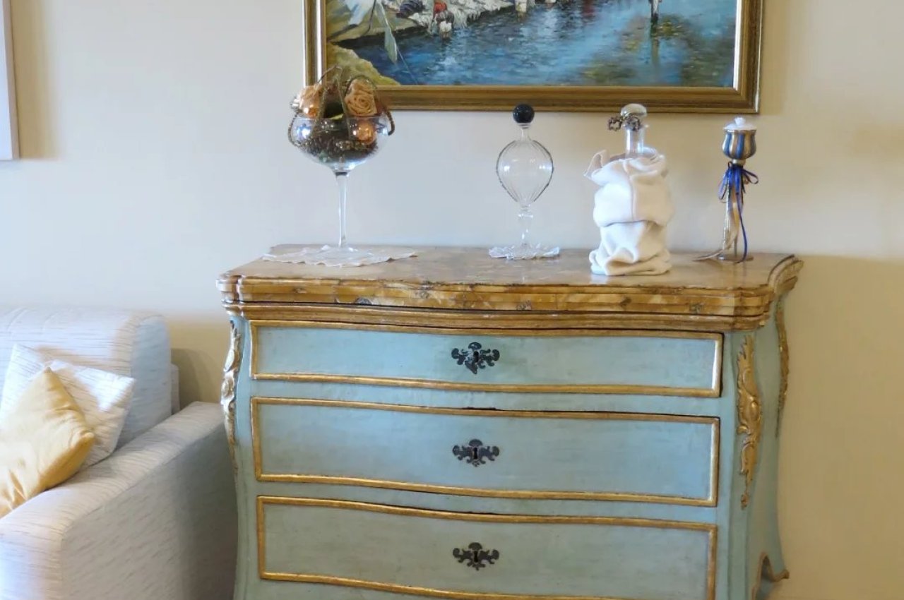 Trilocale in Vendita a  Splendido trilocale con piscina