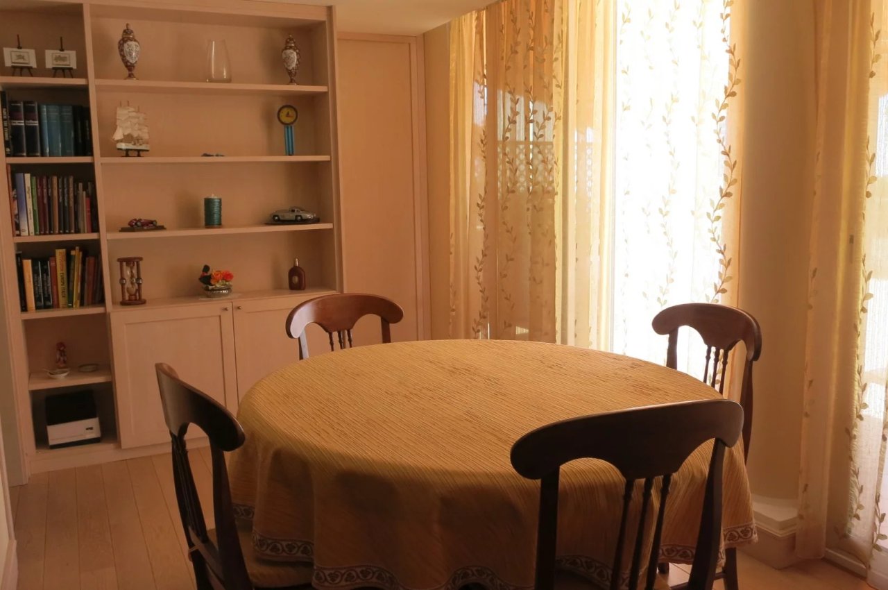 Trilocale in Vendita a  Splendido trilocale con piscina