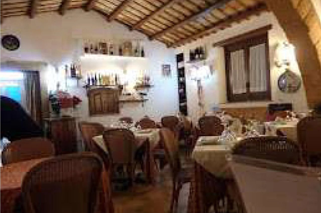 Multilocale in Vendita a Custonaci Trapani - Struttura ricettiva Cala Buguto